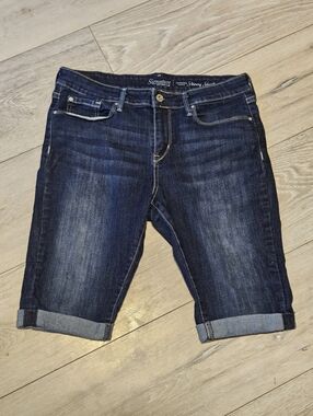 Levi Strauss Modern Skinny Bermuda Shorts Dark Wash Women's 14-W32